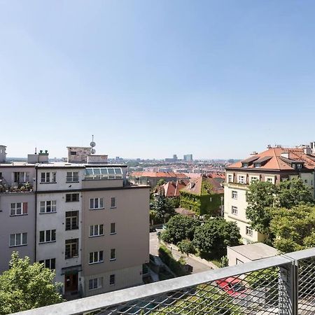 Jt'S Apartments Korunni Str. Prag Eksteriør billede