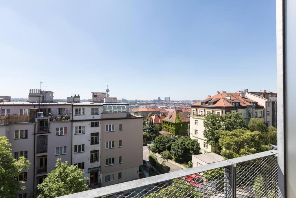 Jt'S Apartments Korunni Str. Prag Eksteriør billede