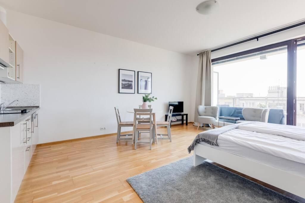 Jt'S Apartments Korunni Str. Prag Eksteriør billede